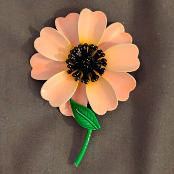 Vintage Sixties Enamel Flower Brooches - Picture 6 of 9